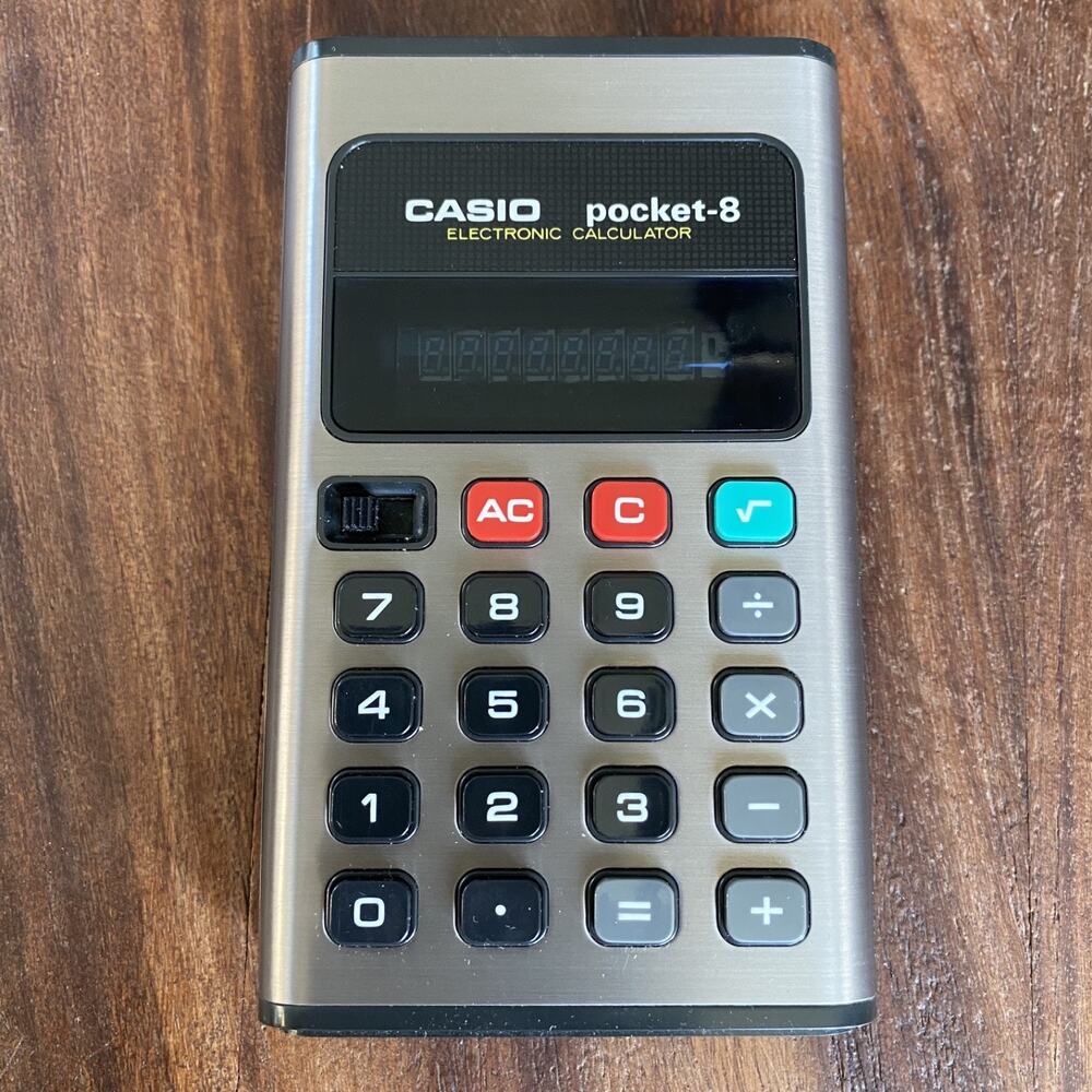 Vintage Casio Pocket 8 Electronic Calculator AD-2S Japan w/ Case & Manual - Picture 5 of 8